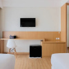 Отель Twin Bed Studio Room at Annora Living Apartment, фото 3