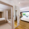 Отель DoubleTree by Hilton Okinawa Chatan Resort, фото 32