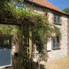 Отель No33 Thornham Cottages, фото 1