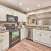 Отель Gorgeous Bentonville Vacation Rental!, фото 9