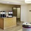 Отель Hampton Inn & Suites Saint John, фото 36