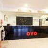 Отель OYO 11342 Liwah Hotel, фото 21