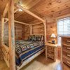 Отель A Walk in the Clouds 1 Bedroom with Hot Tub, фото 4