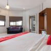 Отель RedDoorz Plus near Dago Pakar, фото 3