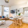 Отель City & Beach at your Reach - courtyard & parking, фото 14