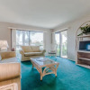 Отель Edgewater Resort by Book That Condo, фото 13