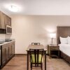 Отель Comfort Inn & Suites Red Deer, фото 40