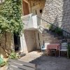 Отель Lovely 1-bed Apartment With Patio in Kastel Stari в Каштеле