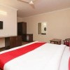 Отель OYO 19979 Hotel Rajshri, фото 6