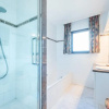 Отель Hawthorn 1-3 g Spacious Apartment Near the sea, фото 5
