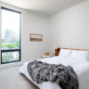 Отель Flexhome East Side 1BR E2 - Brady St, Balcony, & Lounge, фото 2