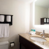 Отель Holiday Inn Express Hotel & Suites Spence Lane, an IHG Hotel, фото 7