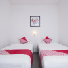 Отель OYO 759 Hotel Dewi Sri, фото 11