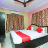 Отель OYO 22566 Red Velvet Inn, фото 22
