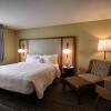 Отель Fairfield Inn & Suites by Marriott Milwaukee North, фото 4