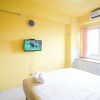 Отель Simple Studio At Menara Rungkut Apartment, фото 6