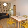 Отель Air-conditioned Apartment With Patio, Wifi and Parking, фото 4