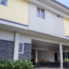 Отель Reddoorz @ Setiabudhi Bawah в Бандунге