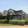 Отель Courtyard Villas on Silver Lake Harbor, фото 1