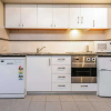 Отель Conveniently Located 2 Bedroom Apartment In The CBD, фото 10