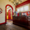 Отель Flying Dog Backpackers Hostel, фото 1