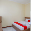 Отель Reddoorz Near Siliwangi Semarang, фото 4