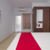 Отель RedDoorz near Siloam Karawaci 2, фото 12