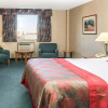 Отель Ramada by Wyndham Saskatoon, фото 4