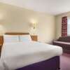Отель Days Inn by Wyndham Sevenoaks Clacket Lane, фото 7