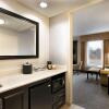 Отель Hampton Inn & Suites Mahwah, фото 6