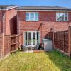 Отель Cute Modern Mews Home in Oldbury, фото 1