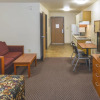 Отель WoodSpring Suites Houston I-45 Airtex, фото 4