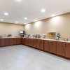 Отель Comfort Inn & Suites West Des Moines, фото 11