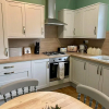 Отель Bronte Bungalow - Oxenhope Village in the Moors, фото 6
