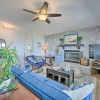 Отель Lakefront Cottage in Gun Barrel City w/ Hot Tub, фото 11