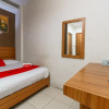 Отель Maps Hotel by RedDoorz, фото 5