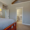 Отель Five Peaks-AC-Hot Tub-5BR/3.5BA, фото 3