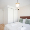 Отель Liiiving-Modern & Glam Rooftop Apartment, фото 20