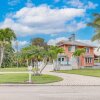Отель Palm City Home w/ Decks & Florida Room - Near Golf, фото 1