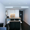 Отель Sophisticated Modern Pad, фото 3