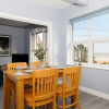 Отель Chic 2-bed Seafront Haven Near Felpham Beach, фото 12