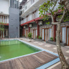 Отель RedDoorz Premium @ Jalan Cengkeh, фото 24