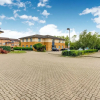 Отель Simplistic Apartment in Milton Keynes near Willen Lake, фото 16