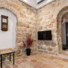 Отель Best Location Jerusalem Stone Apartment, фото 10