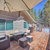 Отель Charming Chalet: Deck, 5 Mi to Big Bear Lake!, фото 14