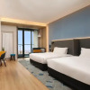 Отель Holiday Inn Express Dalian Golden Pebble Beach, фото 4