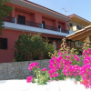 Отель Nikos Apartments, фото 1