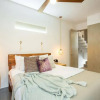 Отель Skyline 2 NEW 2BR/2Bath Apt PRIVATE POOL/ROOFTOP, фото 5