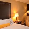 Отель Holiday Inn Orlando East - UCF Area, an IHG Hotel, фото 3