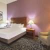 Отель La Quinta Inn & Suites by Wyndham Bowling Green, фото 14